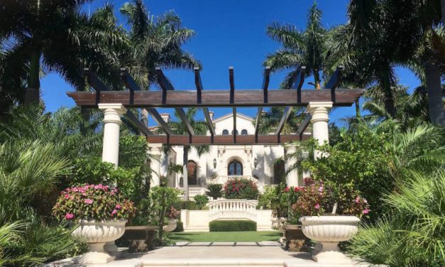 Naples, Florida, Has The Glam And Sophistication Of Beverly Hills